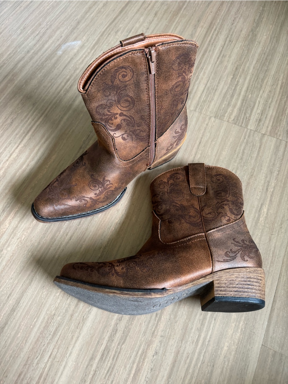 Roper Women's Brown Western Ankle Boots - Classic Floral Stitch Size 9